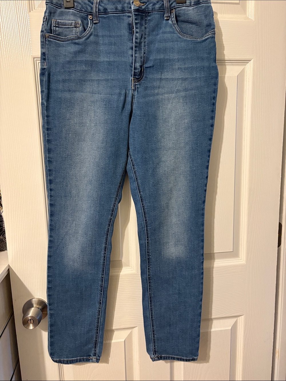 refuge Women's Light Blue Skinny Jeans